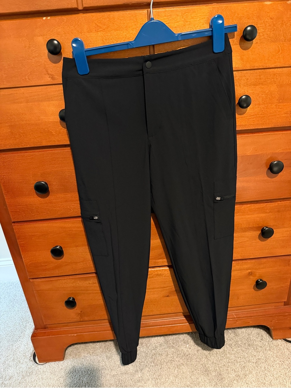 NWT Women’s Black Jogger Cargo Pants - Sleek Everyday Comfort